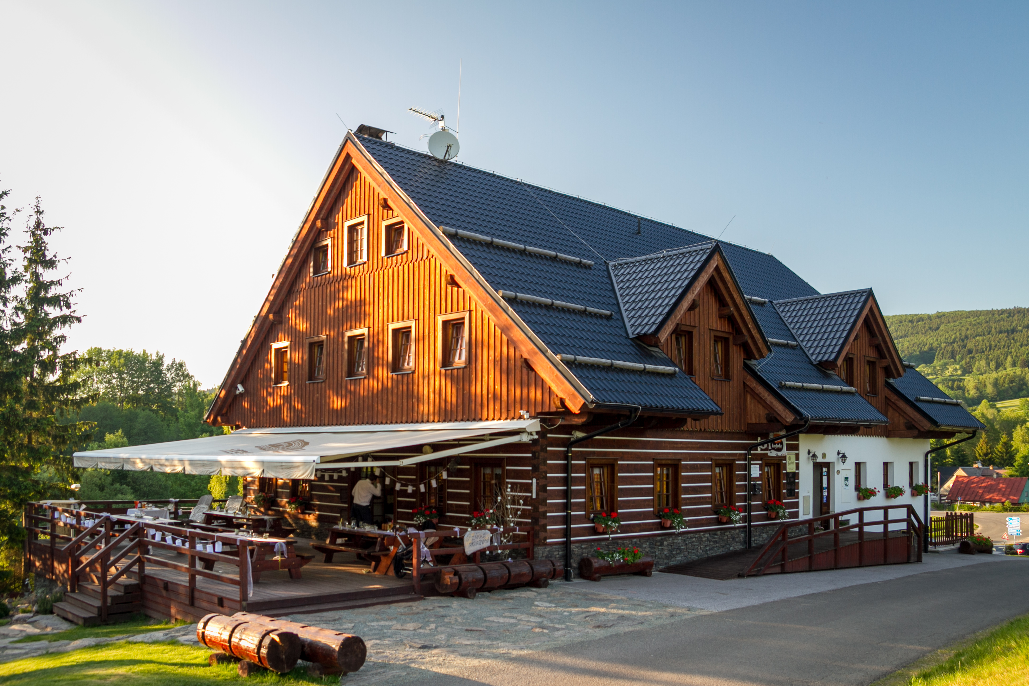 Penzion a restaurace Kozí chlívek
